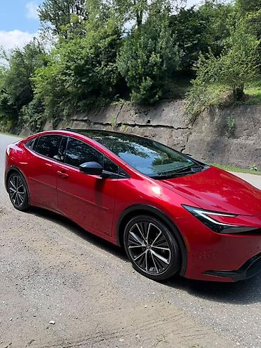 byd e1: Toyota Prius: 2023 г., 2 л, Вариатор, Гибрид, Хэтчбэк — 1