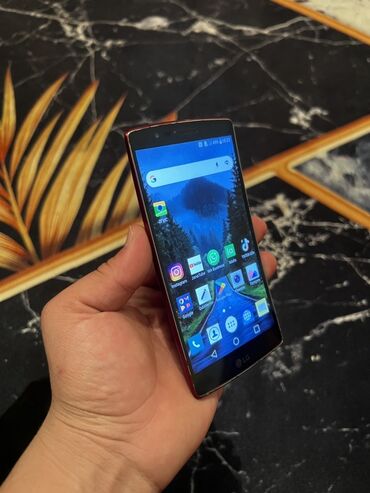 камера заднего: LG G Flex2, цвет - Красный