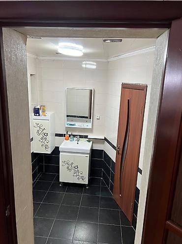 Долгосрочная аренда домов: 80 м², 1 комната, Евроремонт, Парковка, Забор, огорожен — 9