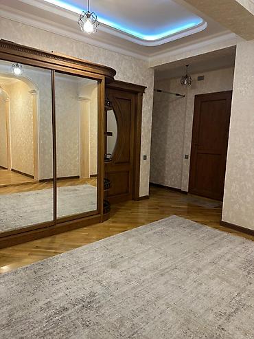 Квартиры: 4 комнаты, Новостройка, 190 м² — 4