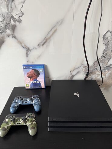 плестейшн 2: Продаю Sony PlayStation 4 Pro (последняя ревизия).1 терабайт В