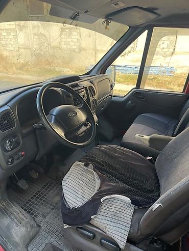 ford f: Грузовой фургон Ford Transit 2004 г красный. Дизель, 2 куб, передний — 4