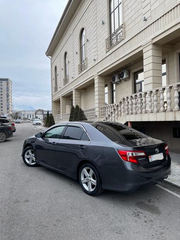 Toyota: Toyota Camry: 2012 г., 2.5 л, Автомат, Бензин, Седан — 2