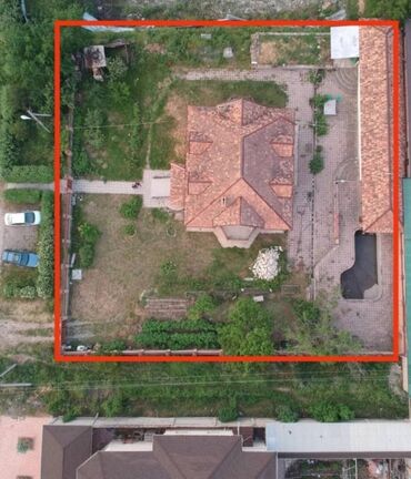 Продажа домов: Дом, 330 м², 6 комнат, Агентство недвижимости, Старый ремонт