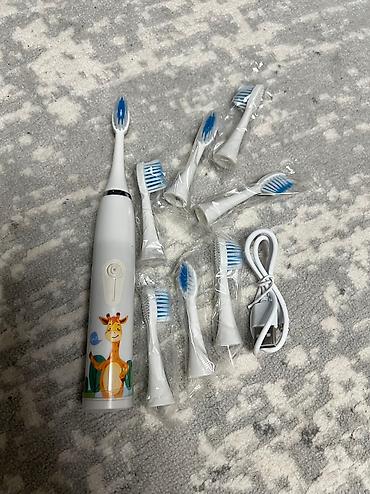 набор кистей: Детские электрические зубные щетки 🪥 В наборе usb зарядка + 8 насадок — 2