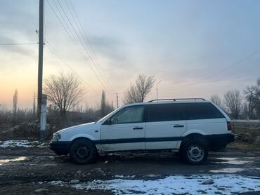 Volkswagen: Volkswagen Passat: 1991 г., 1.8 л, Механика, Бензин, Универсал