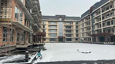 Новостройки от застройщика: Жилой комплекс премиум‑класса в классической архитектуре - Территория — 7