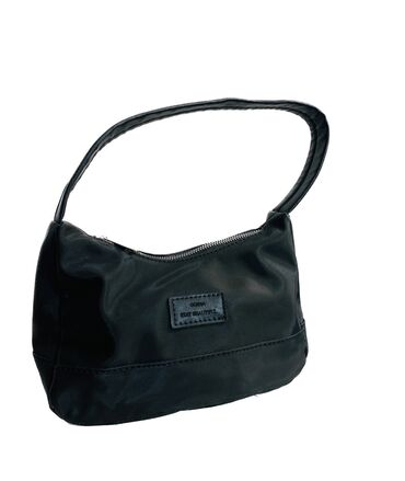 спортивные сумки мужские: Сумка багет в идеальном состоянии 
1000 сом
