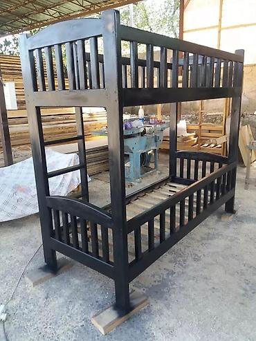 Детские односпальные кровати: Продаётся двухъярусный кровать(сосна).(Размер высота 1.80см длина — 3