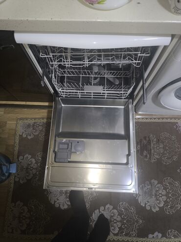 Qabyuyan maşınlar: Qabyuyan maşın Arcelik, Tam qabaritli (60 sm.), Quraşdırılan — 8