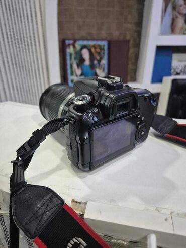 Fotokameralar: Canon EOS 60D fotoaparatı, fotoqrafiya həvəskarları və peşəkarlar üçün