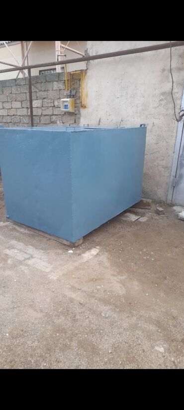 Baklar və çənlər: Bak, Metal, 5000 l l, İşlənmiş, Ödənişli çatdırılma, Ünvandan götürmə — 4