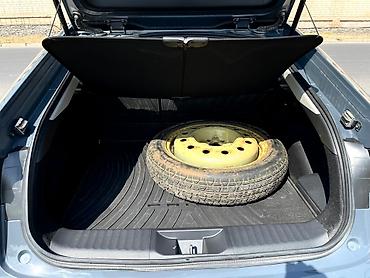 Toyota: Toyota Prius: 2023 г., 2 л, Вариатор, Гибрид, Хэтчбэк — 7