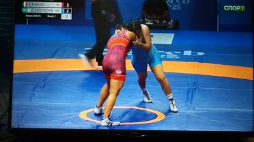 кант телевизор: Продаю телевизор . GOLDER Диагональ 80 см . С тонкими рамками LED -