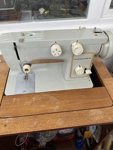 шаблонный автомат: Швейная машина Chayka, Электромеханическая, Автомат