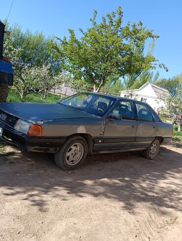 Audi: Audi 100: 2.3 л, Механика, Бензин, Седан