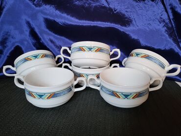 cipelarnik forma ideale cena: Porcelanske nove cinije Jlmenau Nemacka za supe,corbe,poslastice 1991g