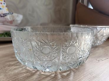 xrustal qablar ve qiymetleri: Kəsimli şüşə (kristal tərzində) boşqab/kasa dəsti - Material: qalın — 2