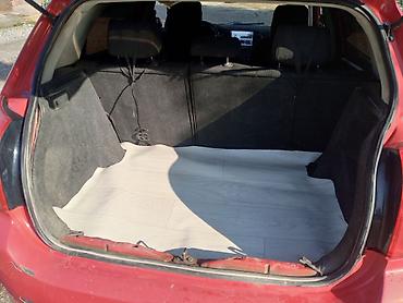 Унаа: Toyota Corolla: 2004 г., 1.8 л, Кол менен иштөөчү, Бензин, Хетчбек — 8