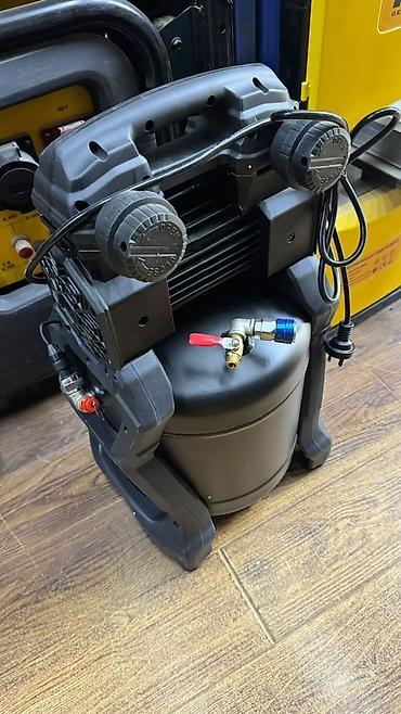 brushless: Бесщеточный воздушный компрессор Tiecheng TC-BL AC880-15L - Тип — 10