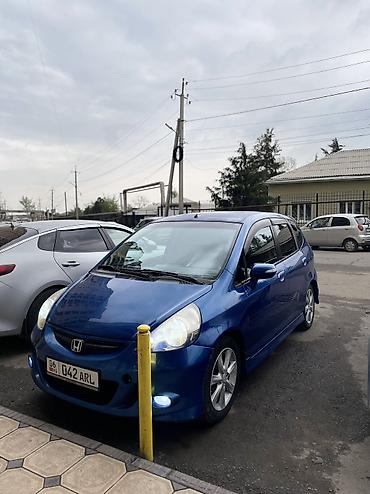 Honda: Honda Jazz: 2008 г., 1.4 л, Вариатор, Бензин, Хэтчбэк at lalafo.kg — 2 Honda: Honda Jazz: 2008 г., 1.4 л, Вариатор, Бензин, Хэтчбэк — 2