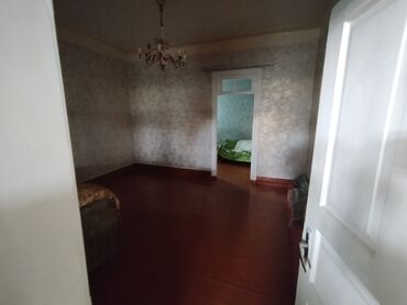 Həyət evləri və villaların satışı: 4 otaqlı, 100 kv. m, Kredit yoxdur, Orta təmir — 15