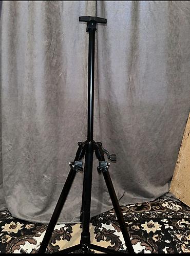 led isiq tripod: Foto/video üçün tənzimlənən üçayaqlı stativ - Material: möhkəm metal — 2