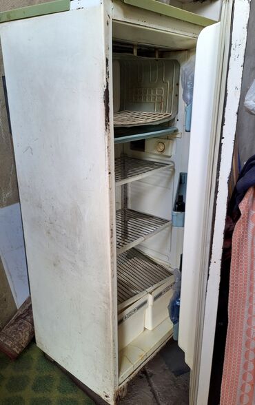 Другая бытовая техника: Холодильник, 
б/у, пр-во СССР.
Хорошо морозит
