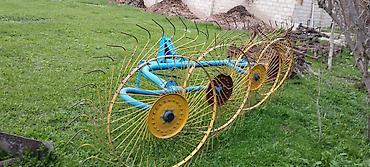 Kombaynlar: Belarus MTZ tipli mavi traktor - Güclü dizel mühərrik - Ön təkər — 11