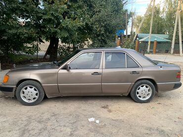 объем 1: Mercedes-Benz 200: 1992 г., 2 л, Механика, Бензин, Седан