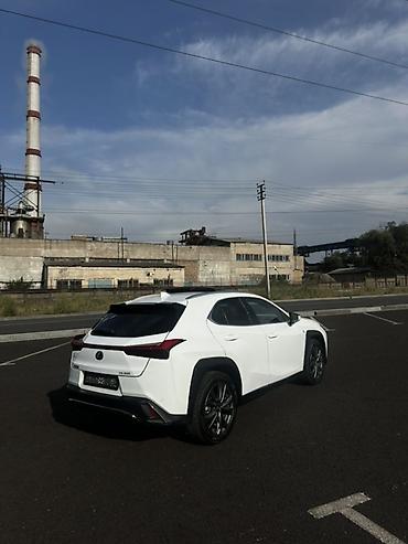 lexus ux250h: Lexus UX: 2018 г., 2 л, Бензин, Кроссовер — 6