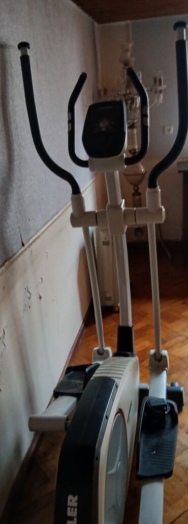 Kronşteynlər: Satılır: müxtəlif ev əşyaları və texnika komplekti - JVC kineskop