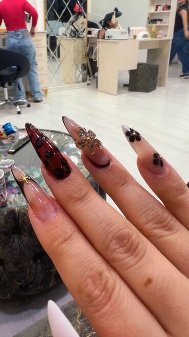 Manikür, pedikür: Tipsi qaynaq 10-15 AZN ♥️ Təsviri: - Klassik, fransız və modern — 7