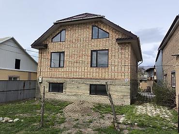 Продажа коттеджей и домов: Продается двухэтажный кирпичный дом с цокольным этажом и мансардными — 2