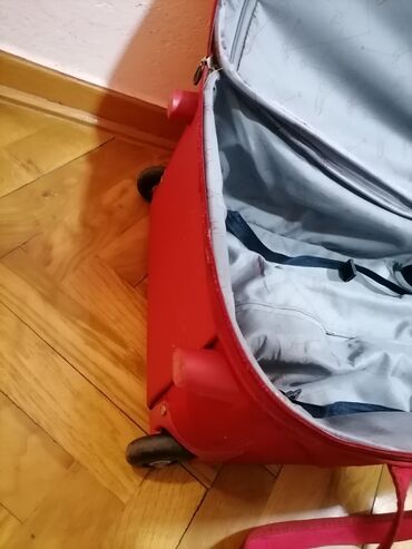 Putni koferi i torbe: Bоја - Crvena — 16