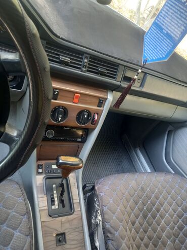 на мерс 124: Mercedes-Benz W124: 1989 г., 2.3 л, Автомат, Бензин, Седан