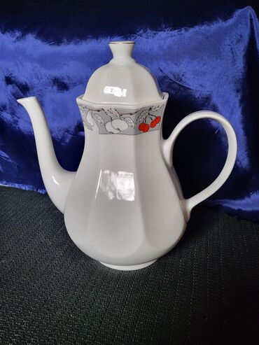 Čajnici: Bokal nov Fena porcelan iz 70ih. Bokal perfektan,sve na bokalu — 1
