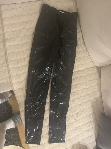 bershka teksas cizme: XS (EU 34), Visok struk, Drugi kroj pantalona