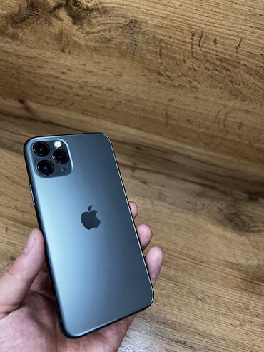 телефоны для детей: IPhone 11 Pro, Б/у, 256 ГБ, Alpine Green, Чехол, Кабель, 89 %