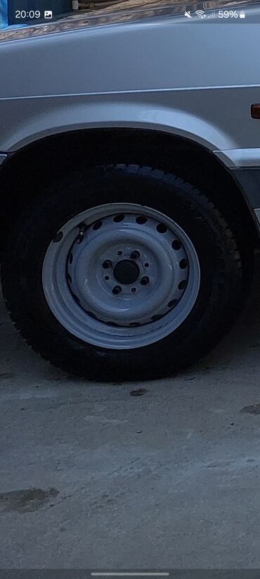 Disk təkərlər: İşlənmiş Disk təkər Volkswagen 175 / 70 / R 13, 4 Boltlu