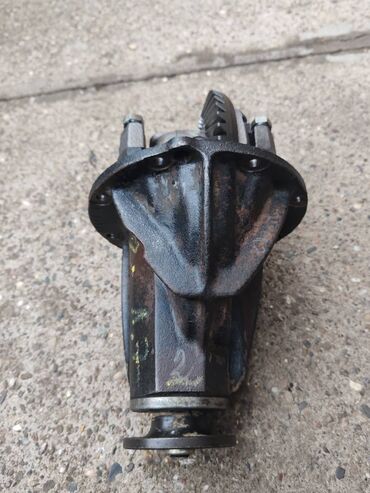 Auto delovi: Srce zadnjeg diferencijala Lada 21213,21214 Niva 1.7 br.2. Skinuto sa — 5