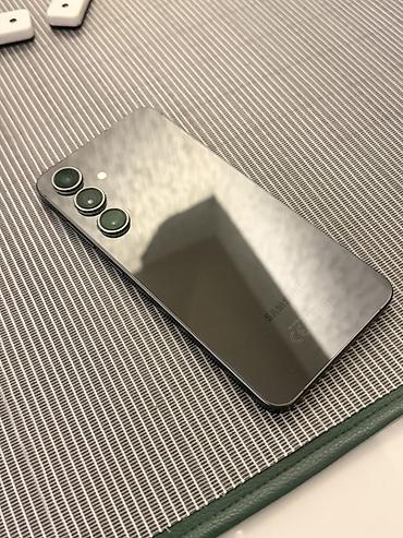 Samsung Galaxy S24 FE, 128 GB, rəng - Boz, Barmaq izi, Simsiz şarj, İki sim kartlı lalafo.az -da Samsung Galaxy S24 FE, 128 GB, rəng - Boz, Barmaq izi, Simsiz şarj, İki sim kartlı