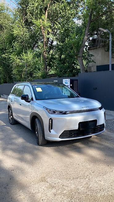 чанган уни к: GAC AION I60 25 год, в максимальной комплектации, серебристый на — 1