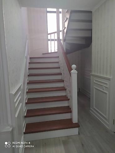 Двери для подъездов: Деревянные межкомнатные/входные двери с верхним световым фрамугом — 53