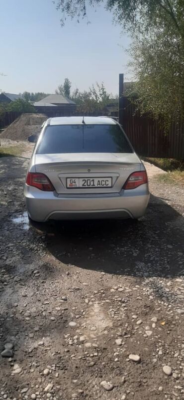 Daewoo: Daewoo Nexia: 2009 г., 1.6 л, Механика, Бензин, Седан