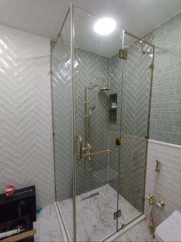 Duş kabinaları, arakəsmələr: Arakəsmə, Künc üçün — 13