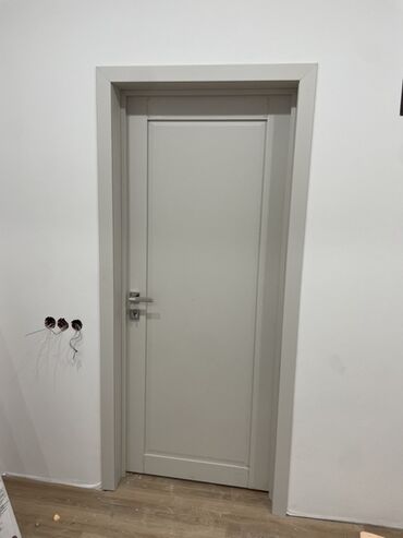 Деревянные двери на заказ: Межкомнатные двери белого цвета в классическом стиле - Полотно — 7