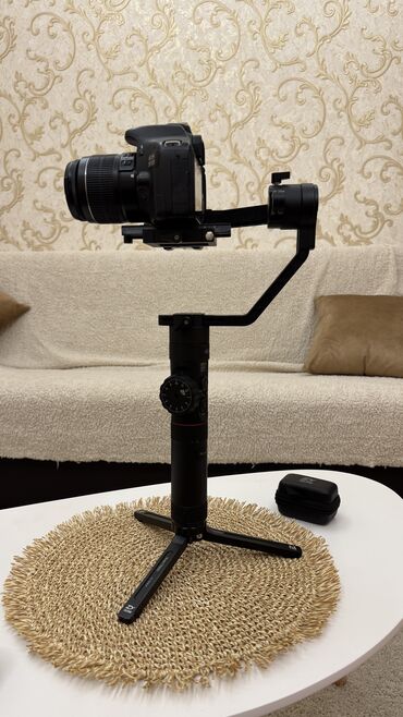 Digər foto və video aksesuarları: Crane Zhiyun 2- Yenidən seçilmir cəmi 4-5 dəfə işlətmişəm.Qutusu da