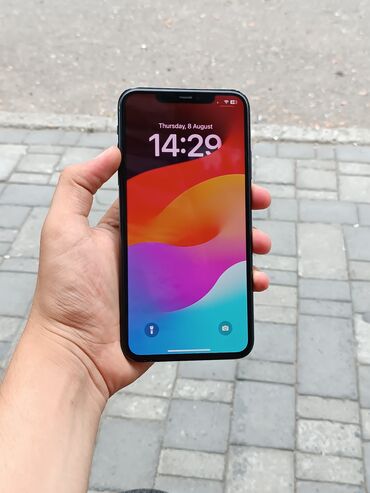 sadə telefonların satışı: IPhone 11 Pro Max, 256 GB, Matte Silver, Simsiz şarj, Face ID