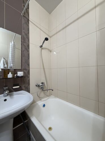 Продажа квартир: 1 комната, 32 м², 105 серия, 4 этаж, Косметический ремонт — 13